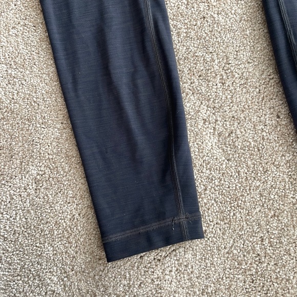 Lululemon Wunder under leggings - Picture 2 of 6